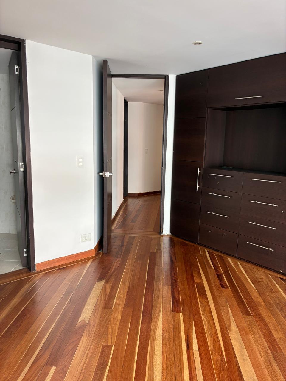 Apartamento en venta en Chicó Alto, Bogotá · foto 12 de 21