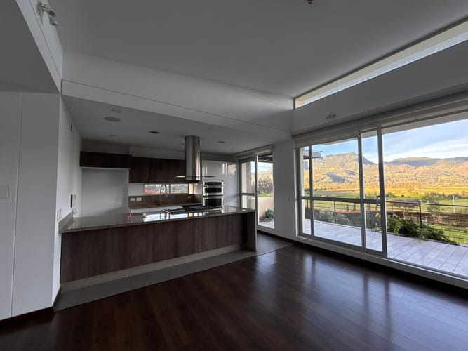 Casa de 4 alcobas en venta en Barrancas Norte, Bogotá · foto 2 de 19