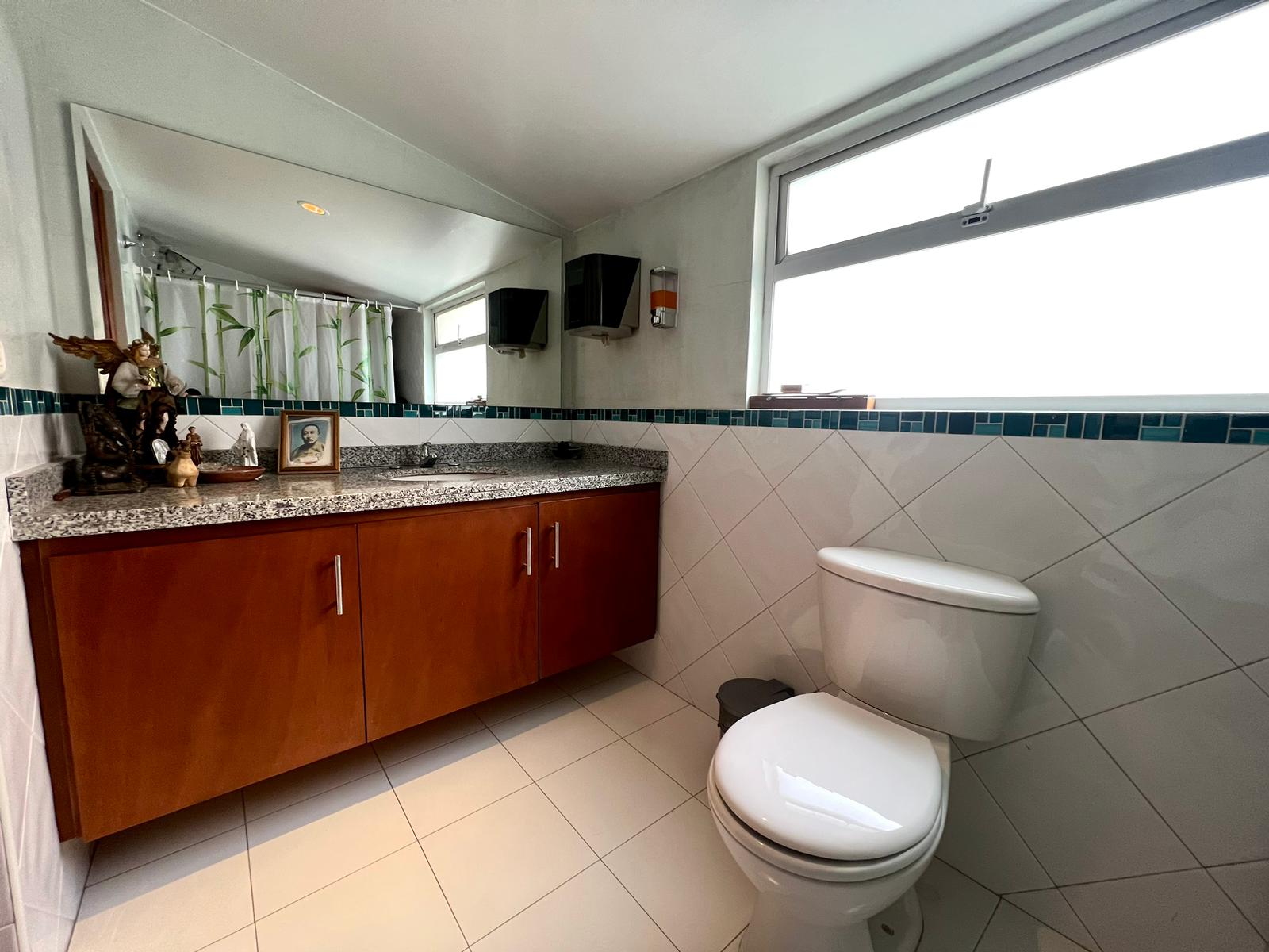 Casa en venta en Chicó Navarra, Bogotá · foto 14 de 18