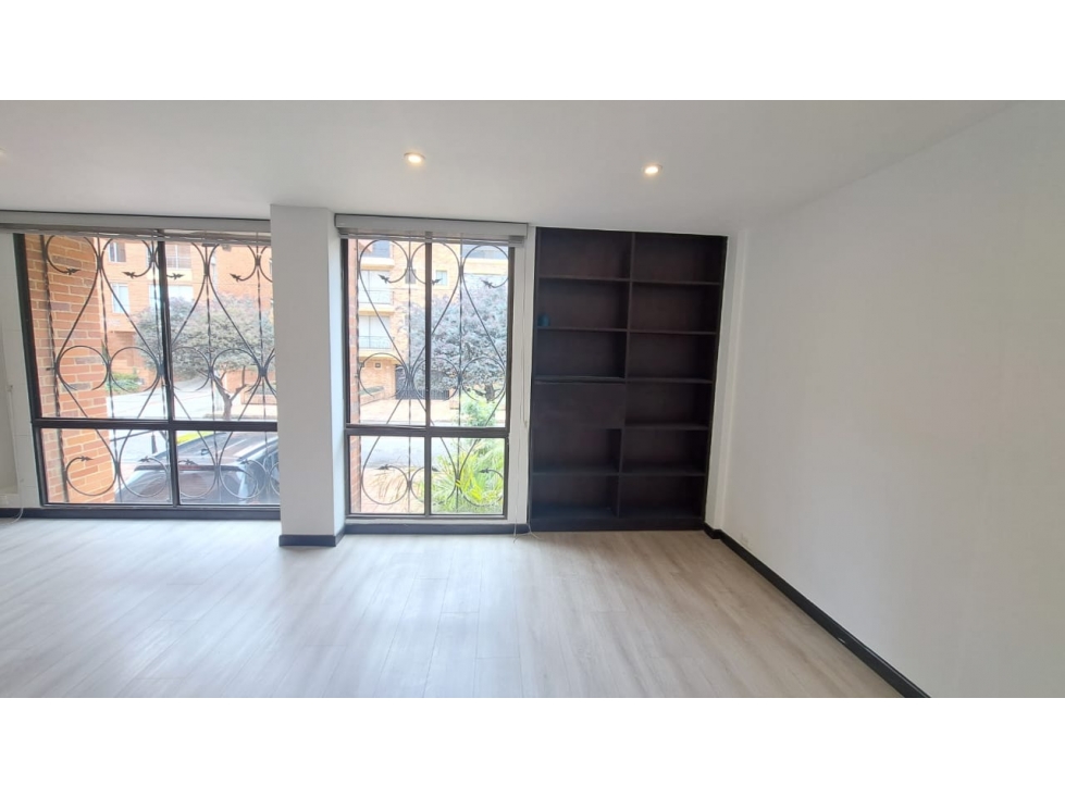 Apartamento en venta en Chicó Navarra, Bogotá · foto 2 de 17