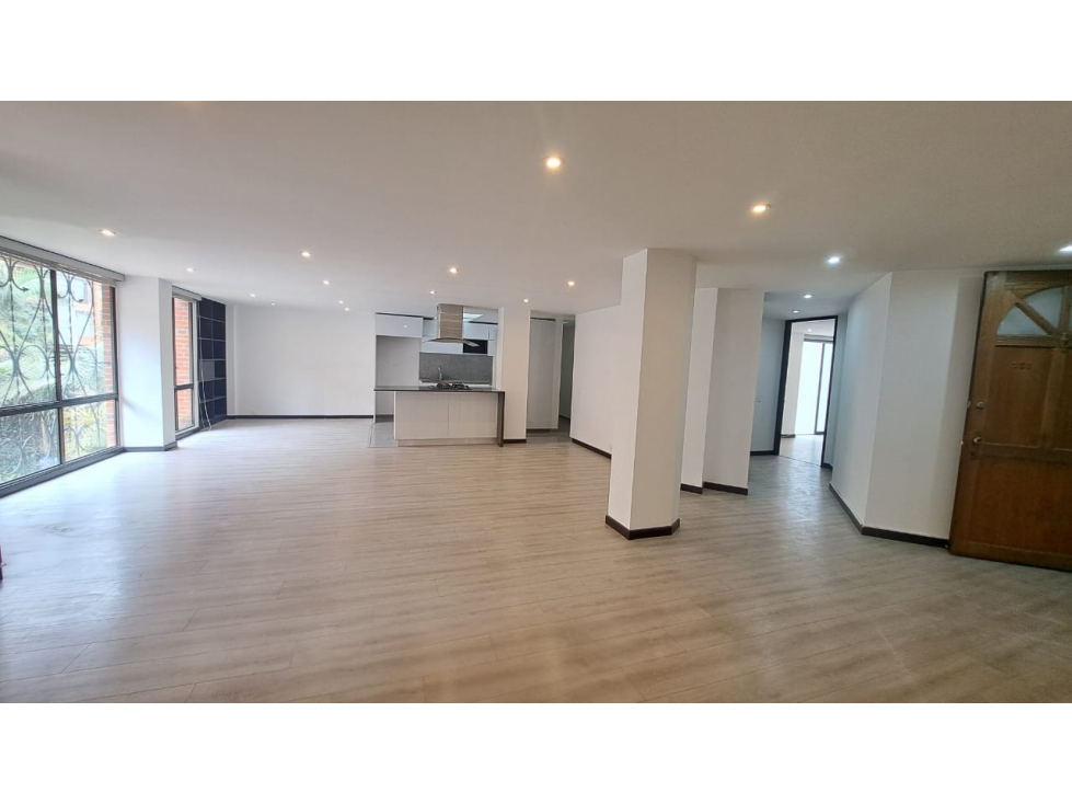 Apartamento en venta en Chicó Navarra, Bogotá · foto 3 de 17