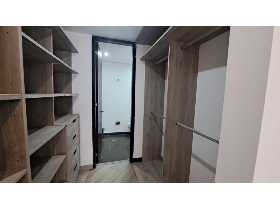 Apartamento en venta en Chicó Navarra, Bogotá · foto 10 de 17