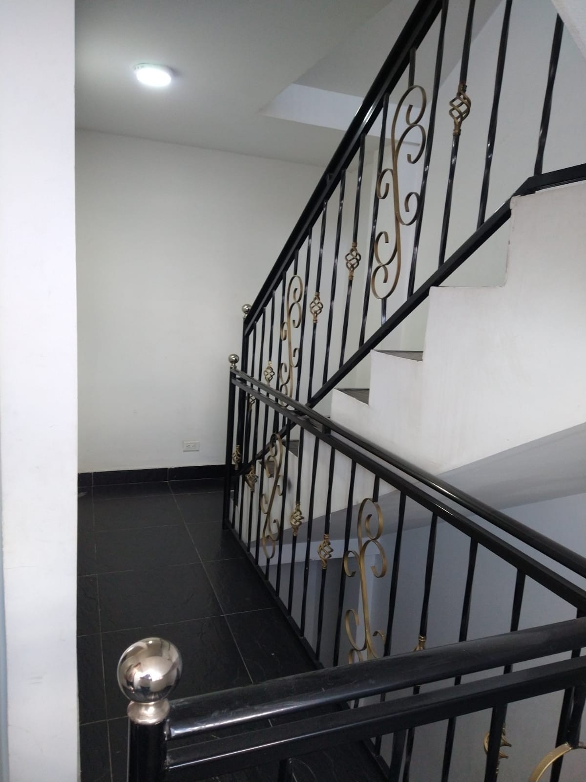 Casa en venta en Molinos Del Sur, Bogotá · foto 4 de 10