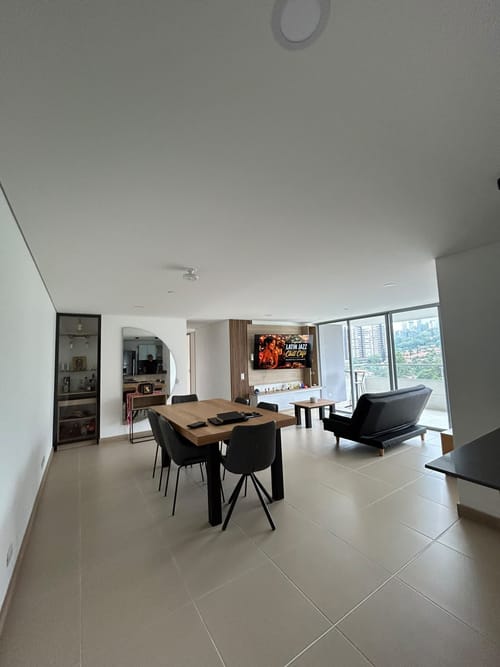 Apartamento de 3 alcobas en venta en Uribe Angel, Envigado, 115 m² · foto 13 de 19