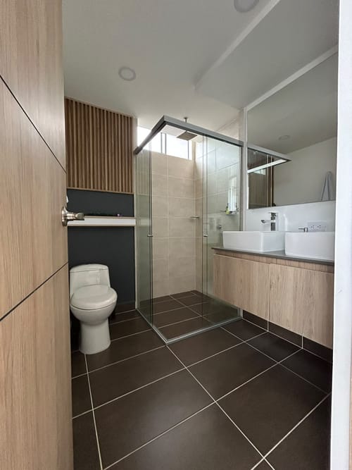 Apartamento de 3 alcobas en venta en Uribe Angel, Envigado, 115 m² · foto 17 de 19
