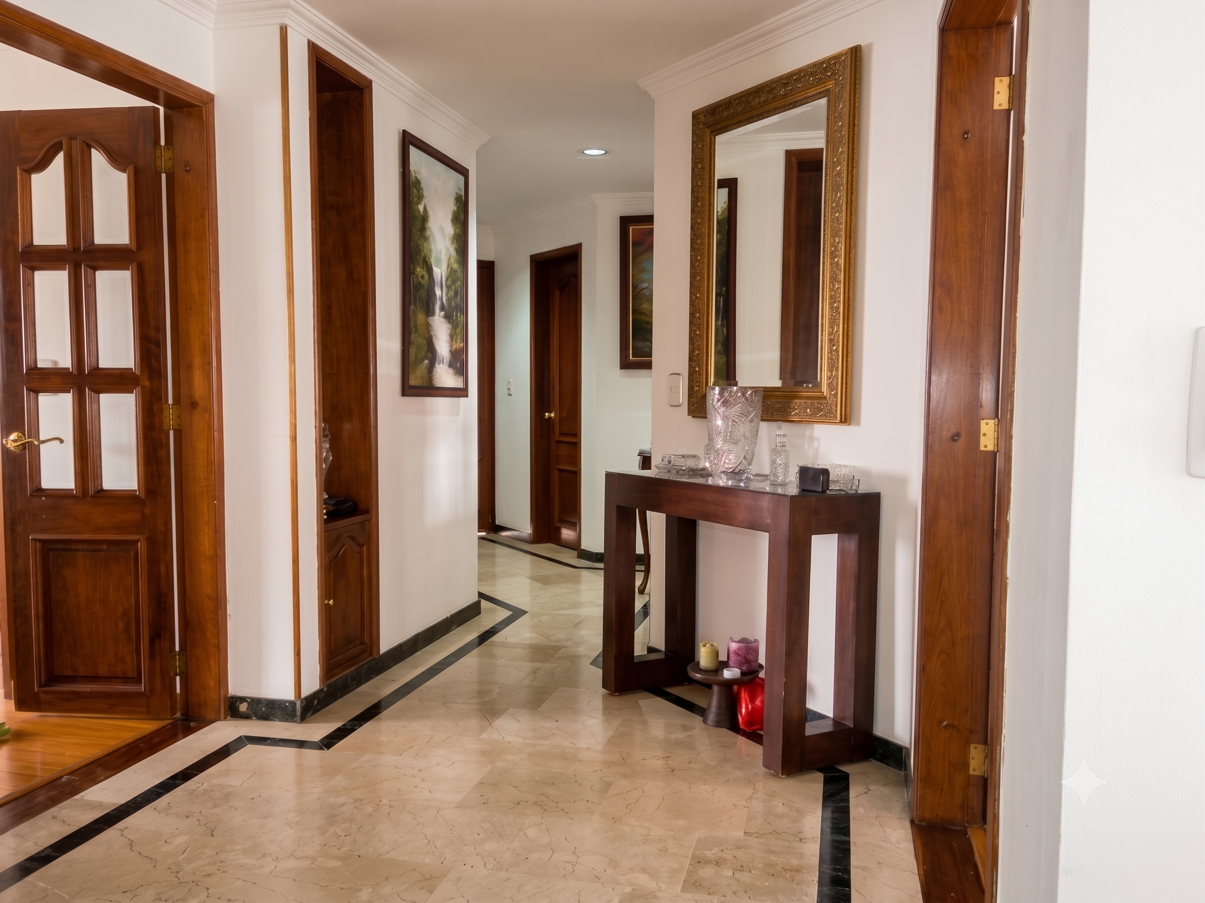 Apartamento en venta en Chicó Navarra, Bogotá · foto 3 de 18