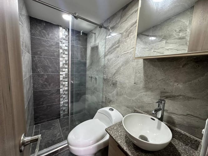 Apartamento de 2 alcobas en arriendo en Laureles, Medellín, 45 m² · foto 9 de 15