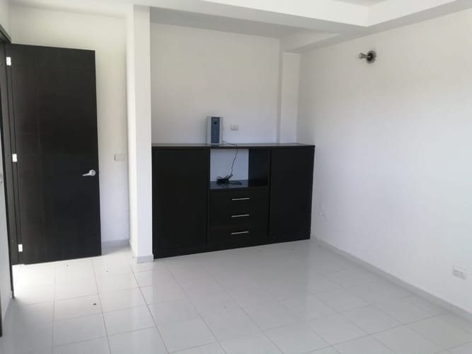 Casa de 4 alcobas en venta en Yerbabuena, Sopó, 450 m² · foto 13 de 24