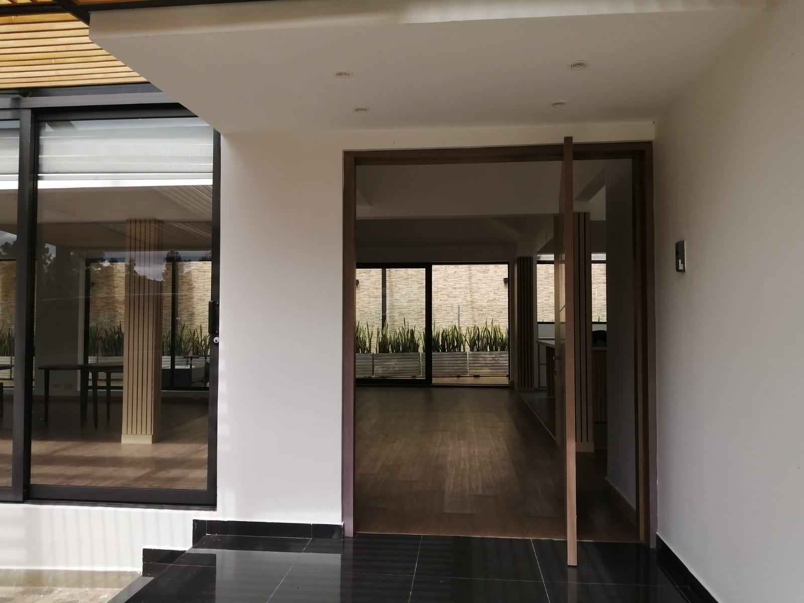 Casa en venta en Guaymaral, Bogotá · foto 2 de 24