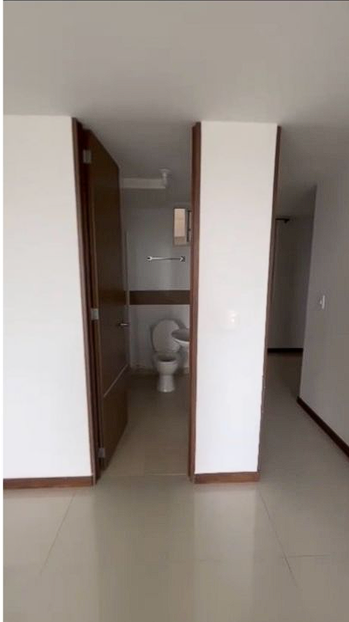 Apartamento de 2 alcobas en venta en Fundadores, Armenia, 60 m² · foto 9 de 10