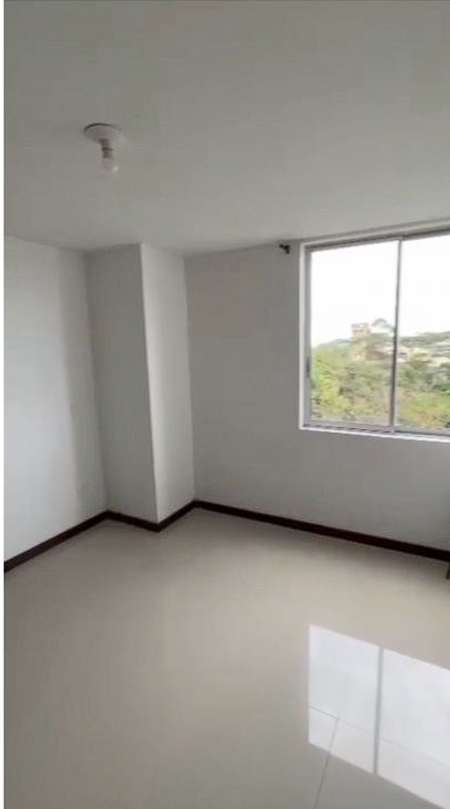 Apartamento de 2 alcobas en venta en Fundadores, Armenia, 60 m² · foto 4 de 10