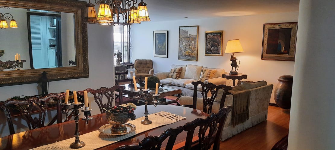 Apartamento de 2 alcobas en venta en Santa Barbara, Bogotá, 156 m² · foto 2 de 14