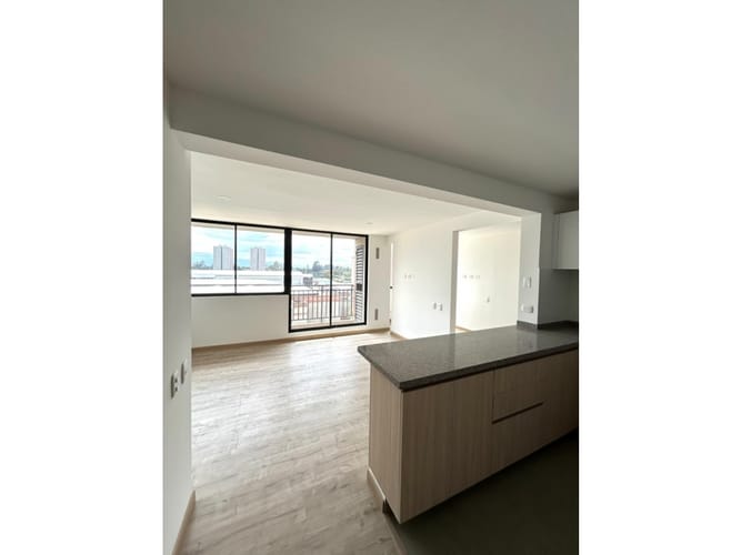 Apartamento de 3 alcobas en venta en Lagos De Torca, Bogotá, 83 m² · foto 3 de 11