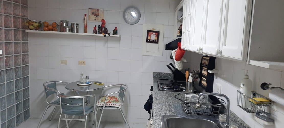 Apartamento de 2 alcobas en venta en Santa Barbara, Bogotá, 156 m² · foto 11 de 14