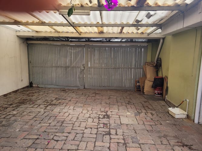 Casa de 3 alcobas en venta en Santa Barbara, Bogotá, 283 m² · foto 4 de 16