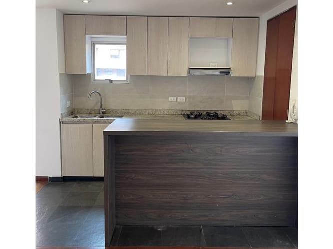 Apartamento de 2 alcobas en venta en Santa Barbara, Bogotá, 114 m² · foto 5 de 19
