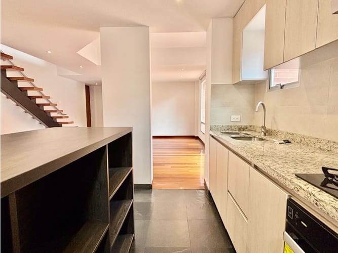 Apartamento de 2 alcobas en venta en Santa Barbara, Bogotá, 114 m² · foto 8 de 19