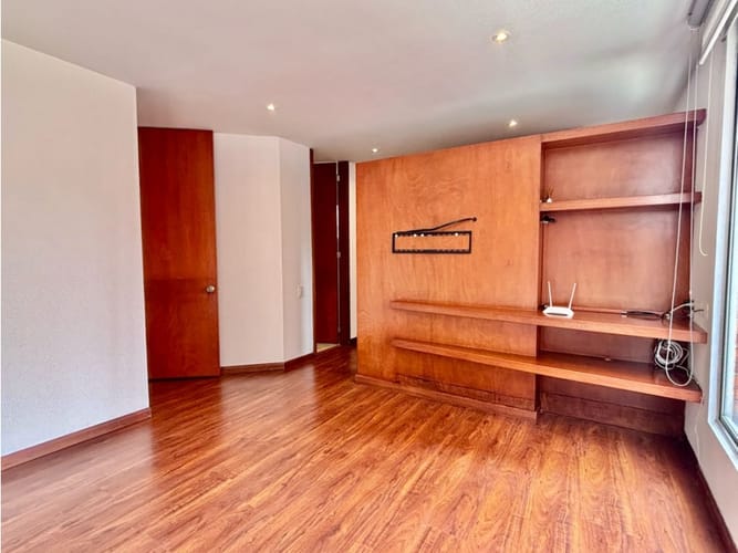 Apartamento de 2 alcobas en venta en Santa Barbara, Bogotá, 114 m² · foto 12 de 19
