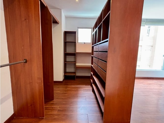 Apartamento de 2 alcobas en venta en Santa Barbara, Bogotá, 114 m² · foto 13 de 19