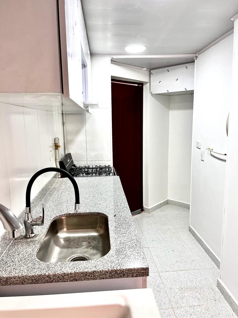 Apartamento en venta en Cedritos, Bogotá · foto 7 de 14
