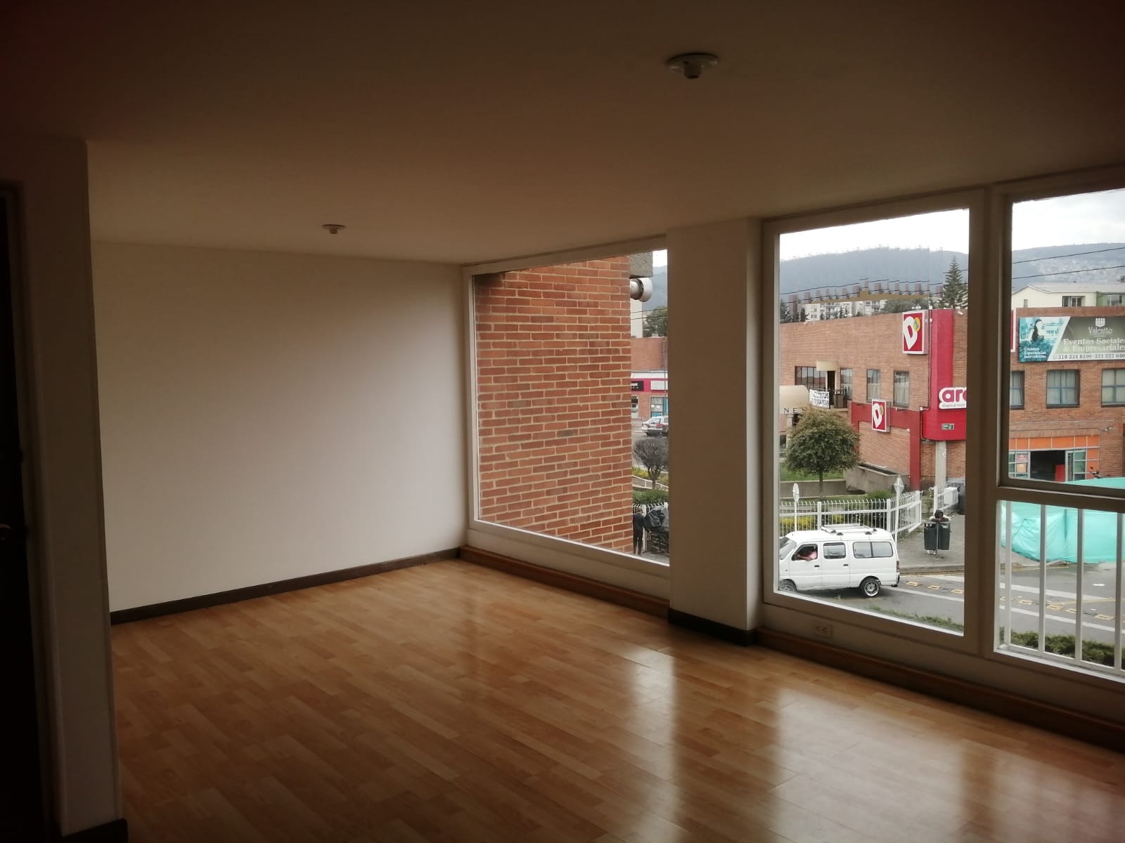 Apartamento en venta en Lagos De Torca, Bogotá · foto 3 de 24
