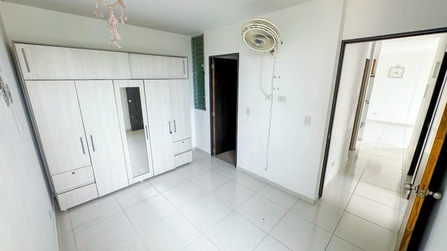 Apartamento de 3 alcobas en venta en Girardot, Girardot, 52 m² · foto 5 de 11