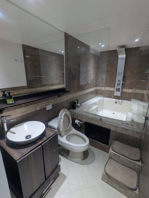 Apartamento de 2 alcobas en arriendo en Laureles, Medellín, 154 m² · foto 7 de 22