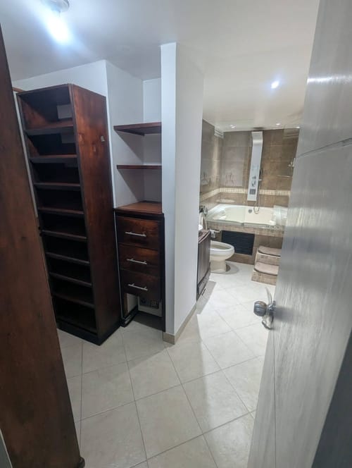 Apartamento de 2 alcobas en arriendo en Laureles, Medellín, 154 m² · foto 8 de 22