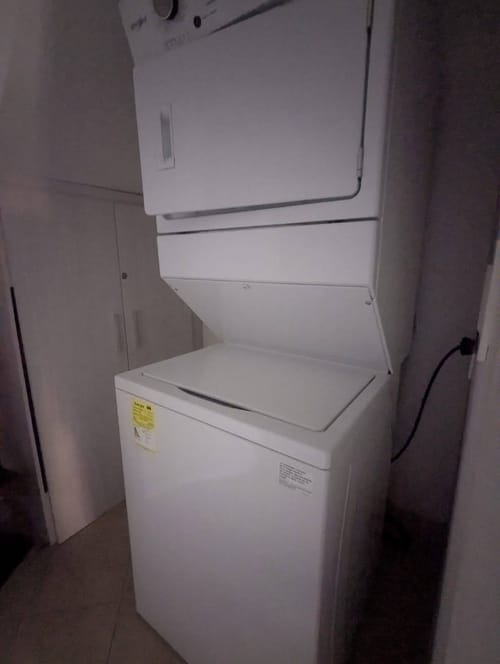Apartamento de 2 alcobas en arriendo en Laureles, Medellín, 154 m² · foto 9 de 22