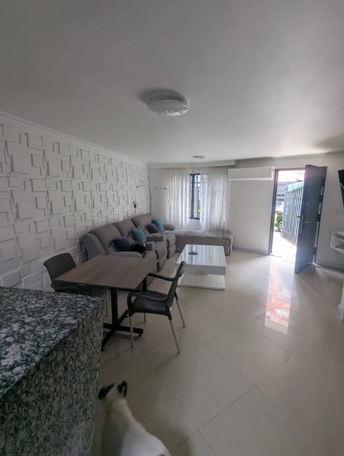 Apartamento de 2 alcobas en arriendo en Laureles, Medellín, 154 m² · foto 21 de 22