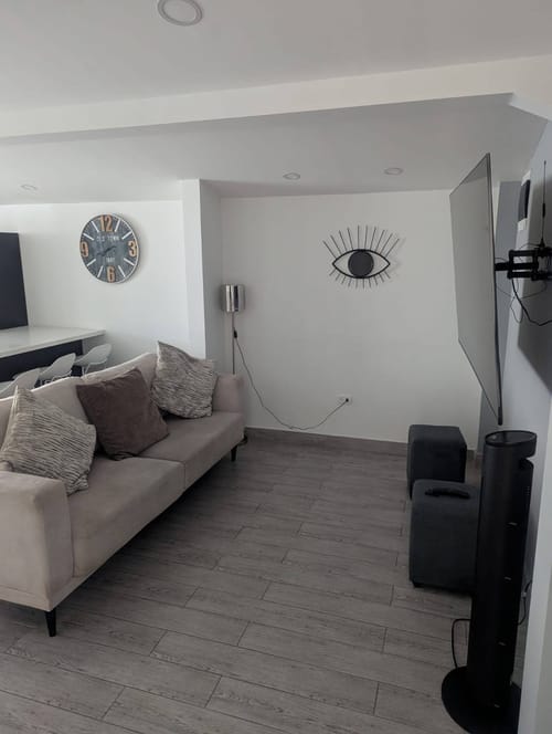 Apartamento de 2 alcobas en arriendo en Laureles, Medellín, 96 m² · foto 5 de 17