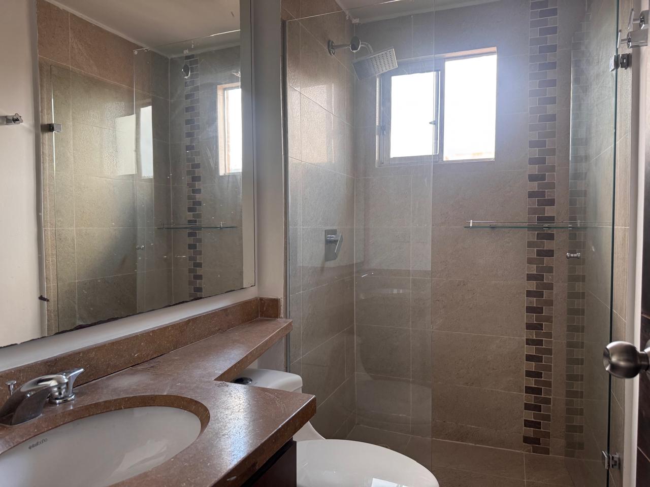 Apartamento en venta en Villas De Aranjuez, Bogotá · foto 9 de 18