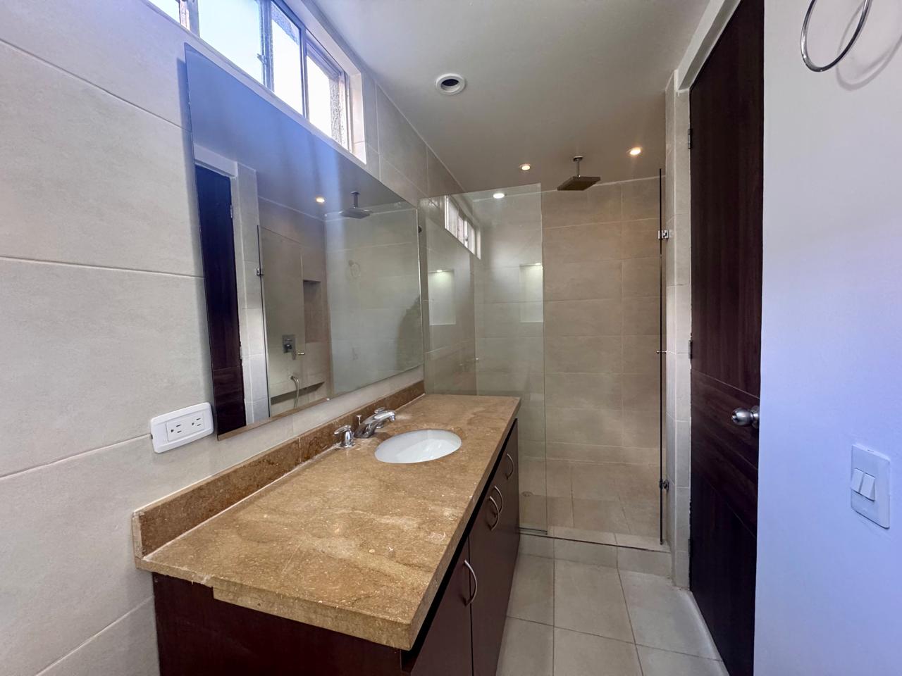 Apartamento en venta en Villas De Aranjuez, Bogotá · foto 11 de 18