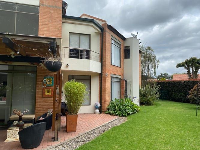 Casa de 4 alcobas en venta en Guaymaral, Bogotá, 1500 m² · foto 6 de 14