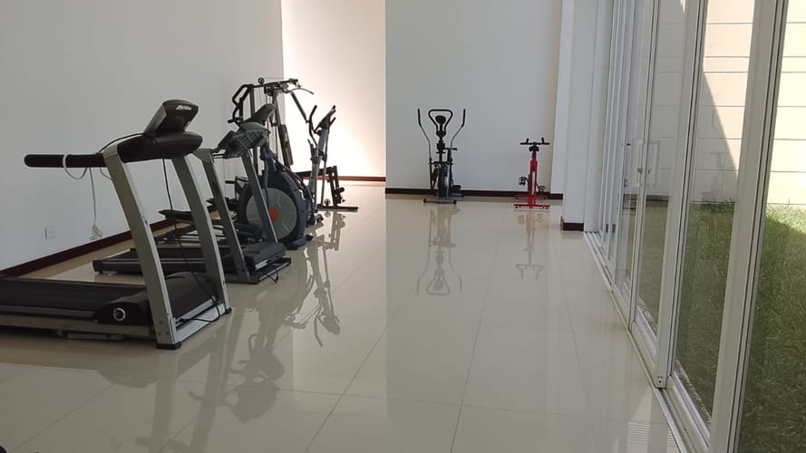 Casa de 8 alcobas en venta en Puerto Caldas, Pereira, 1100 m² · foto 4 de 8