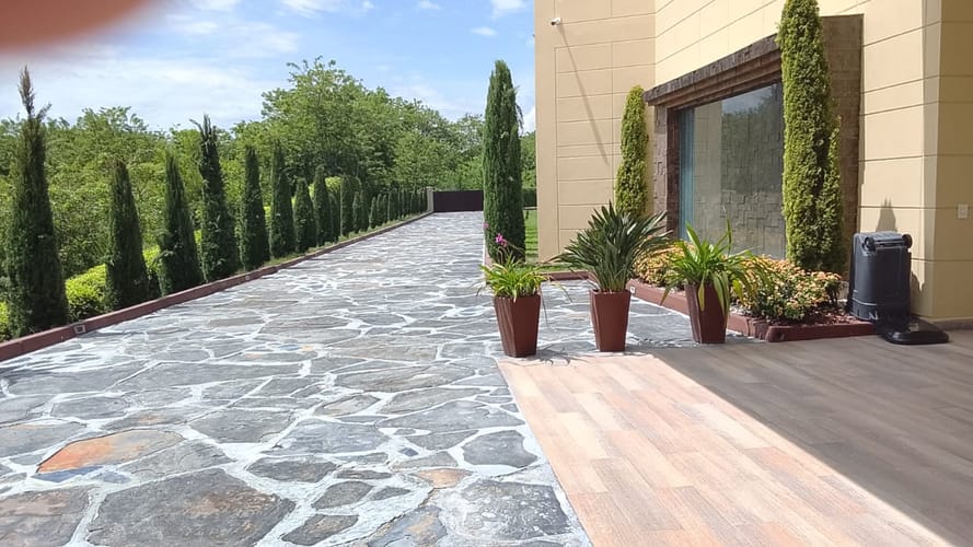 Casa de 8 alcobas en venta en Puerto Caldas, Pereira, 1100 m² · foto 7 de 8