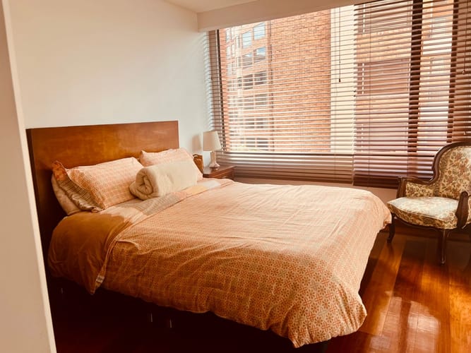 Apartamento de 3 alcobas en venta en Santa Barbara, Bogotá, 157 m² · foto 6 de 8