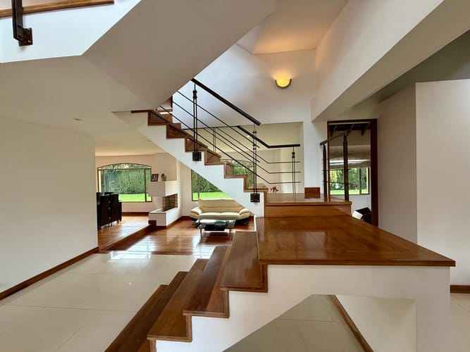 Casa de 6 alcobas en venta en Pueblo Viejo, Cota, 440 m² · foto 4 de 24