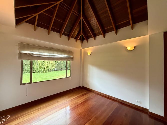 Casa de 6 alcobas en venta en Pueblo Viejo, Cota, 440 m² · foto 14 de 24