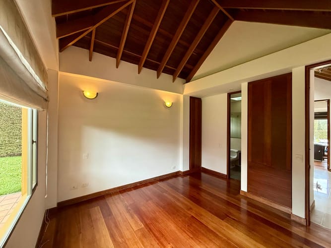 Casa de 6 alcobas en venta en Pueblo Viejo, Cota, 440 m² · foto 15 de 24