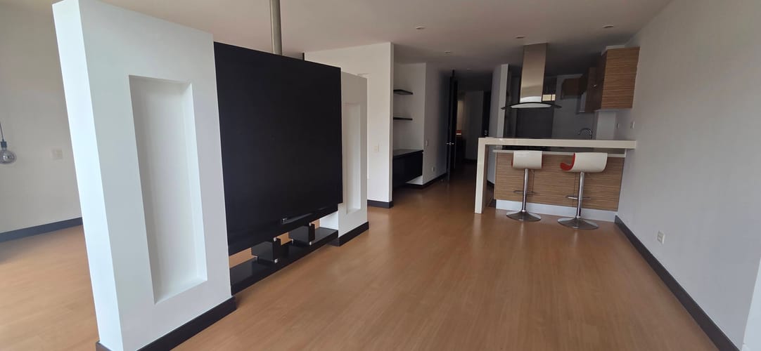 Apartamento de 2 alcobas en venta en Unicentro Bogotá, Bogotá, 71 m² · foto 4 de 15