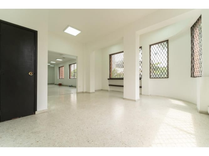 Oficina en arriendo en Centenario, Cali, 180 m² · foto 6 de 24