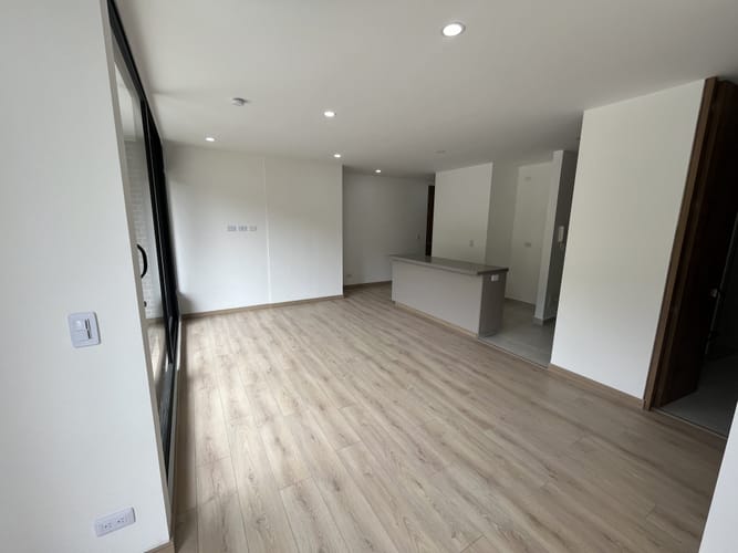 Apartamento de 3 alcobas en arriendo en Bosques Del Marques, Bogotá, 84 m² · foto 3 de 20