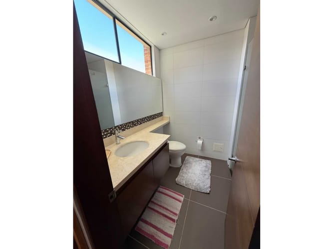 Casa de 3 alcobas en arriendo en Cr Hacienda Fontanar El Roble, Chía, 220 m² · foto 7 de 18