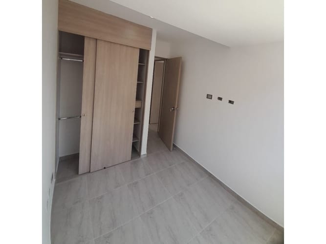 Apartamento de 2 alcobas en venta en Fabricato, Bello, 64 m² · foto 8 de 14