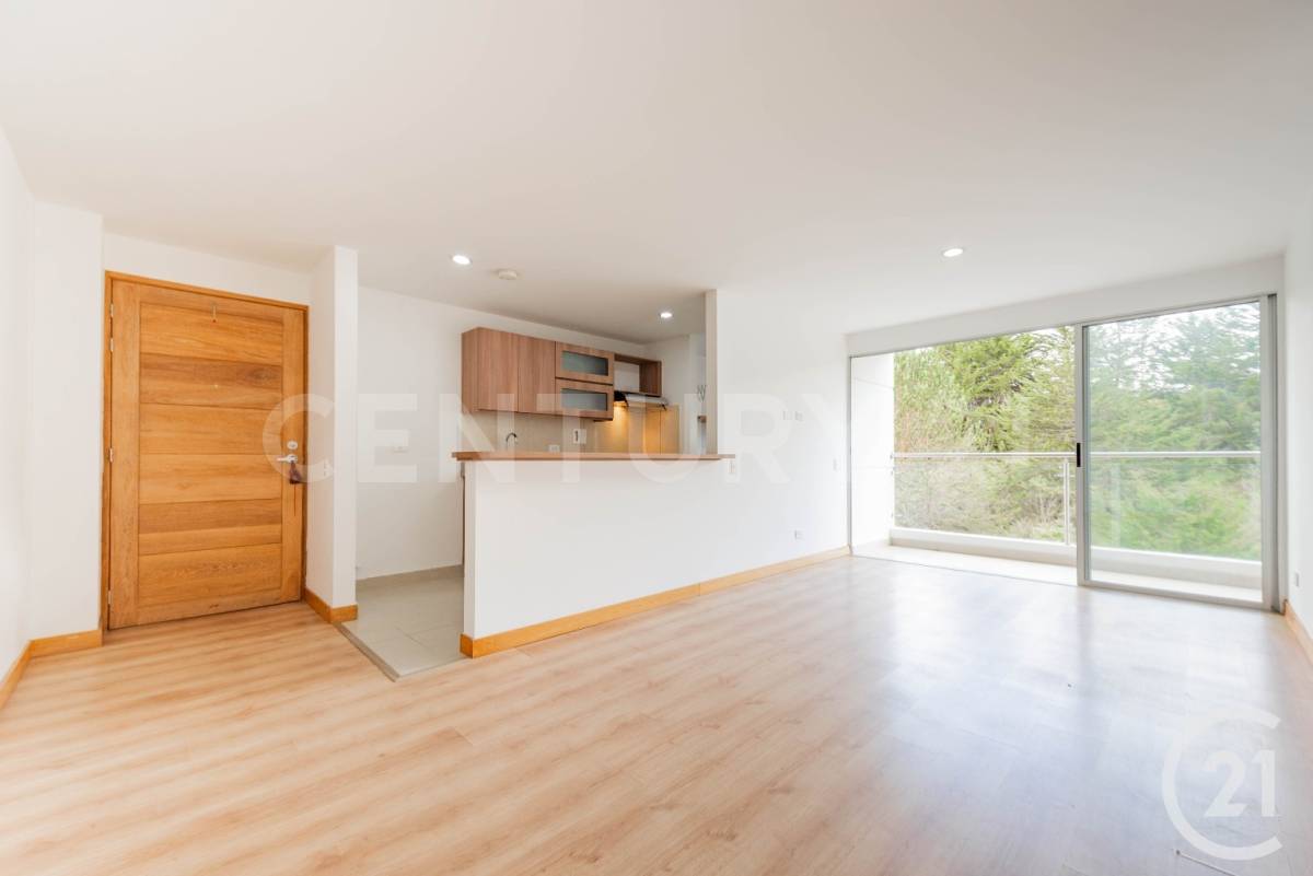 2BR Apartment in Suroriente (73 m²)