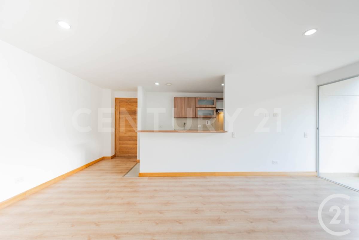 2BR Apartment in Suroriente (73 m²) - 2