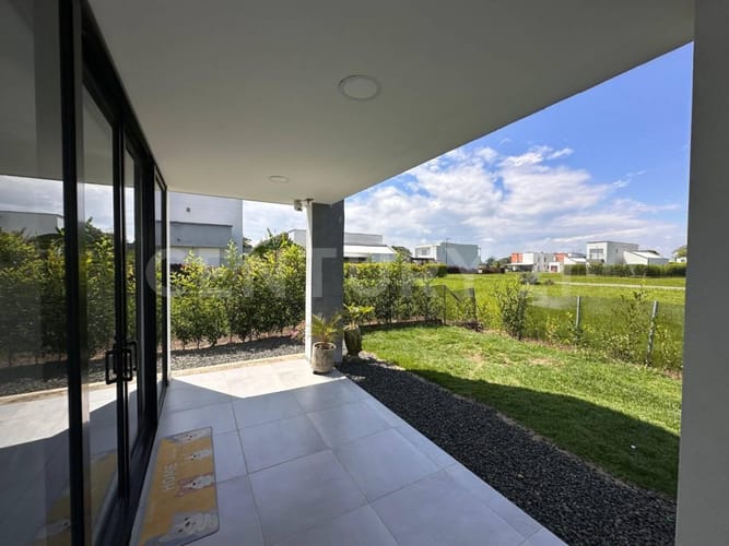 Casa de 2 alcobas en venta en Paso De La Bolsa, Jamundí, 183 m² · foto 2 de 19