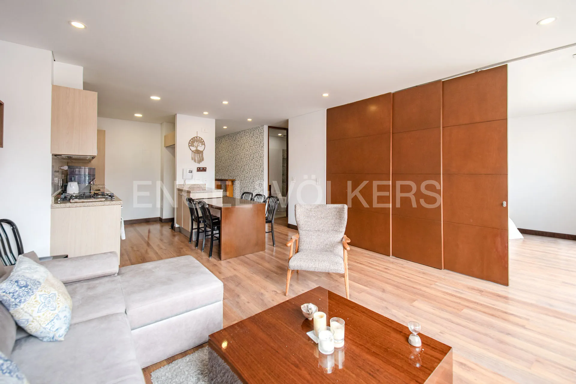 Apartamento en venta en Santa Barbara Central, Bogotá · foto 3 de 15