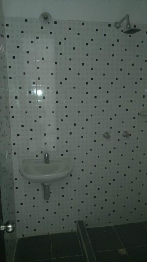 Casa de 3 alcobas en venta en Picaleña Y Mirolindo, Ibagué, 78 m² · foto 4 de 9
